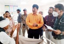 कलेक्टर ने जिला चिकित्सालय का किया निरीक्षण