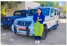 मुरैना में पदस्थ महिला नायब तहसीलदार ने गार्ड को थप्पड़, डंडे से पीटा