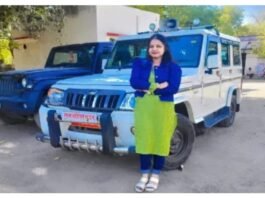 मुरैना में पदस्थ महिला नायब तहसीलदार ने गार्ड को थप्पड़, डंडे से पीटा