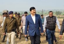 कलेक्टर किशोर कुमार कन्याल ने सिविल हॉस्पिटल आरोन का किया निरीक्षण