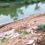 विश्वनाथ घाट के निर्माण पर उठे सवाल, 15 फीट ऊंची दीवार से नदी तक पहुंचने का रास्ता बंद