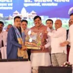केंद्रीय मंत्री गडकरी-सीएम डॉ. यादव ने की ‘मुख्यमंत्री सुगम परिवहन सेवा-पीएम ई-बस सेवा’ की शुरुआत, 351 बसों को दिखाई हरी झंडी